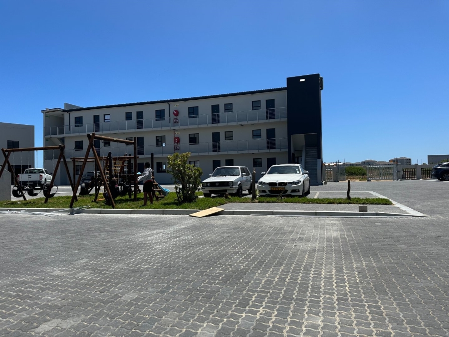 2 Bedroom Property for Sale in Parklands Western Cape